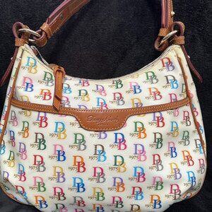 Dooney & Bourke exclusive shoulder bag